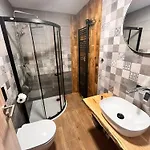 Pod Houbovym Vrchem 2 אכסניה *