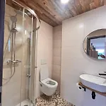Pod Houbovym Vrchem 2 אכסניה *