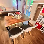 Pod Houbovym Vrchem 2 *