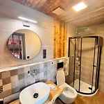Pod Houbovym Vrchem 2 بيت خشبي