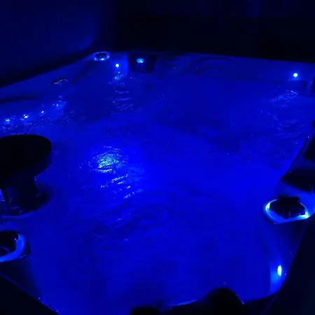 Pod Houbovým Vrchem 2 * Horní Planá