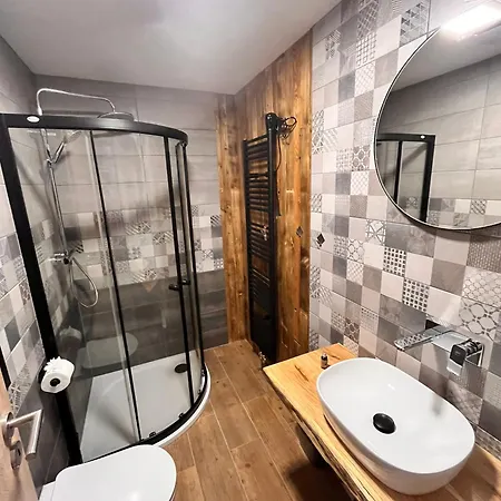 Pod Houbovym Vrchem 2 * Horni Plana