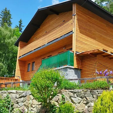 Pod Houbovym Vrchem 2 Lodge *