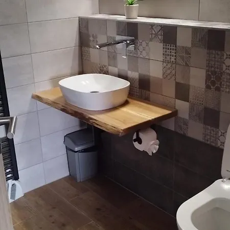 Pod Houbovym Vrchem 2 Lodge *