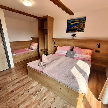 Pod Houbovym Vrchem 2