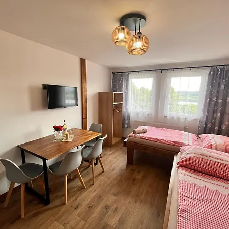 Pod Houbovým Vrchem 2 Chata Horní Planá