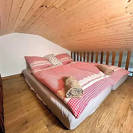 Lodge Pod Houbovym Vrchem 2 Horní Planá