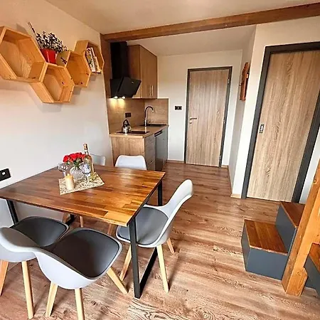 Pod Houbovym Vrchem 2 * Horní Planá