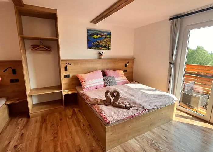 Pod Houbovym Vrchem 2 Lodge *