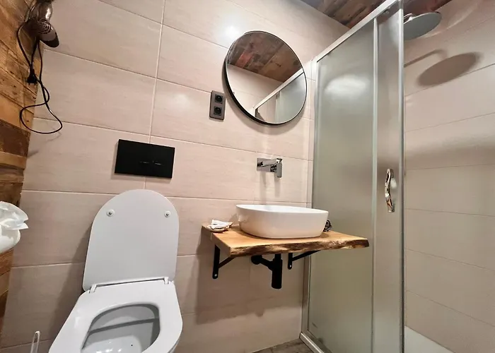 Pod Houbovym Vrchem 2 *